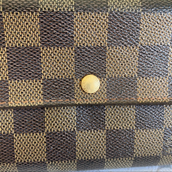 LOUIS VUITTON Damier Ebene Sarah Wallet - Picture 2 of 13